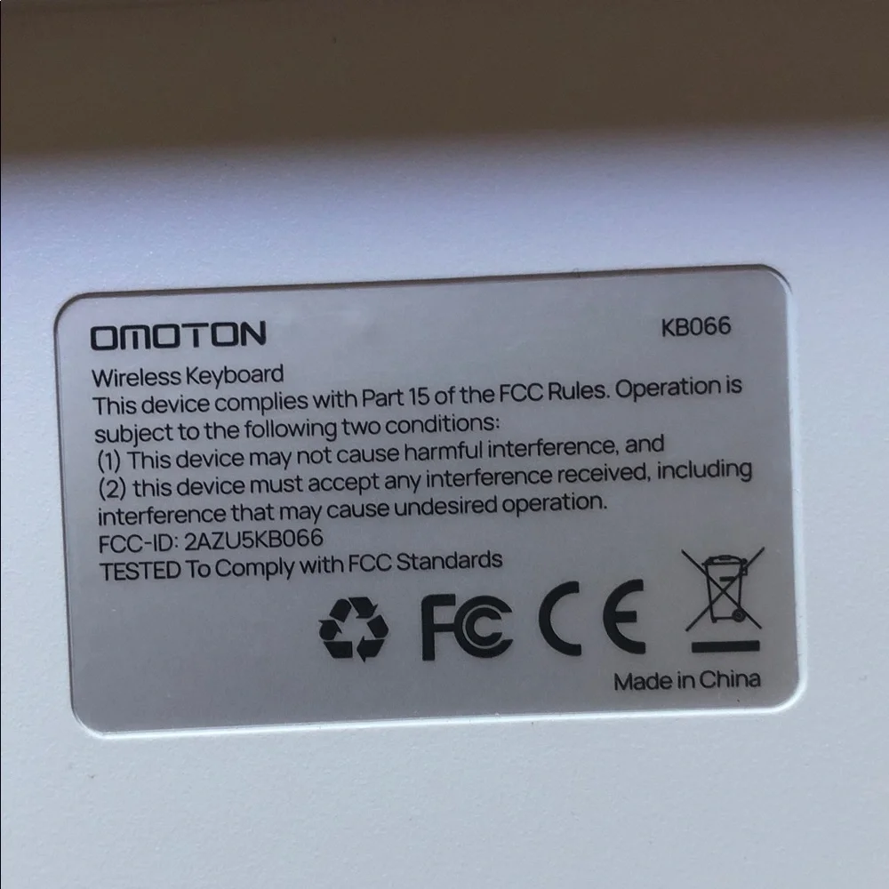 Compact White Wireless Keyboard - Low Profile